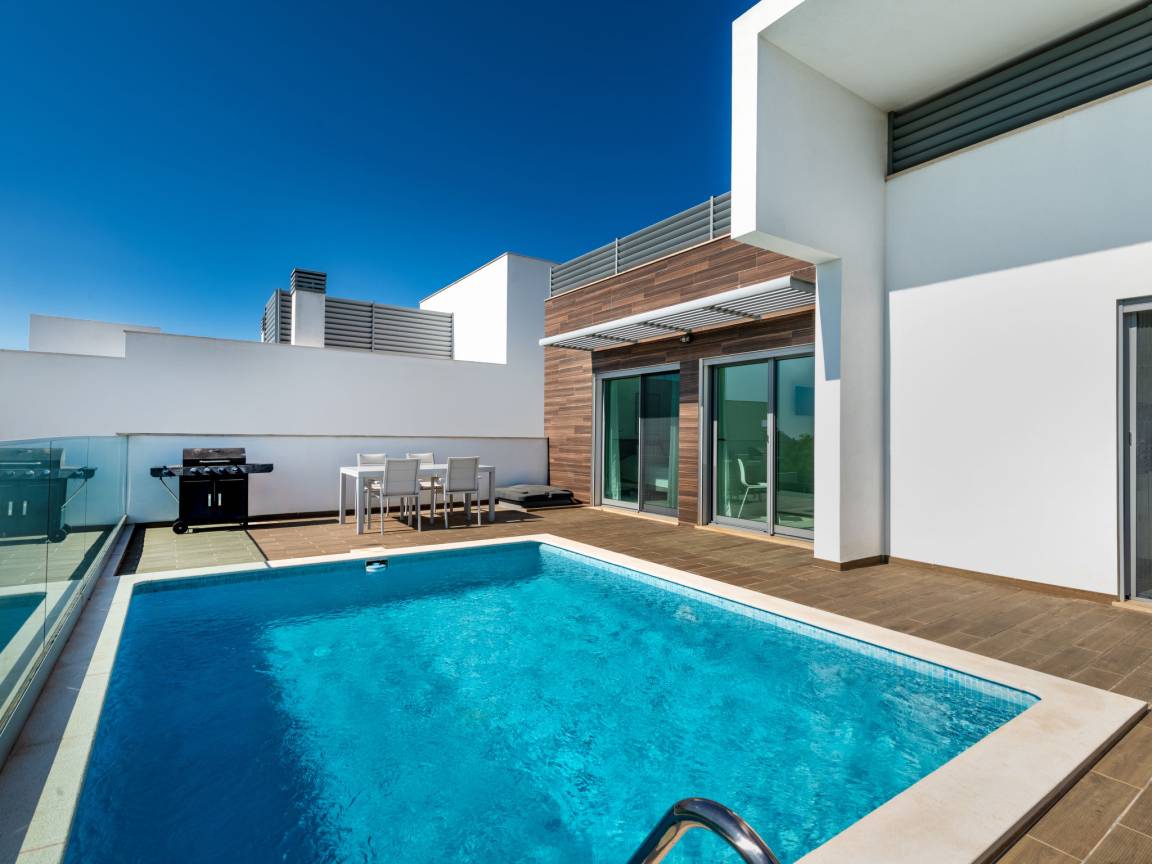 Villa moderne avec piscine privée chauffée et vue mer à Albufeira, Algarve